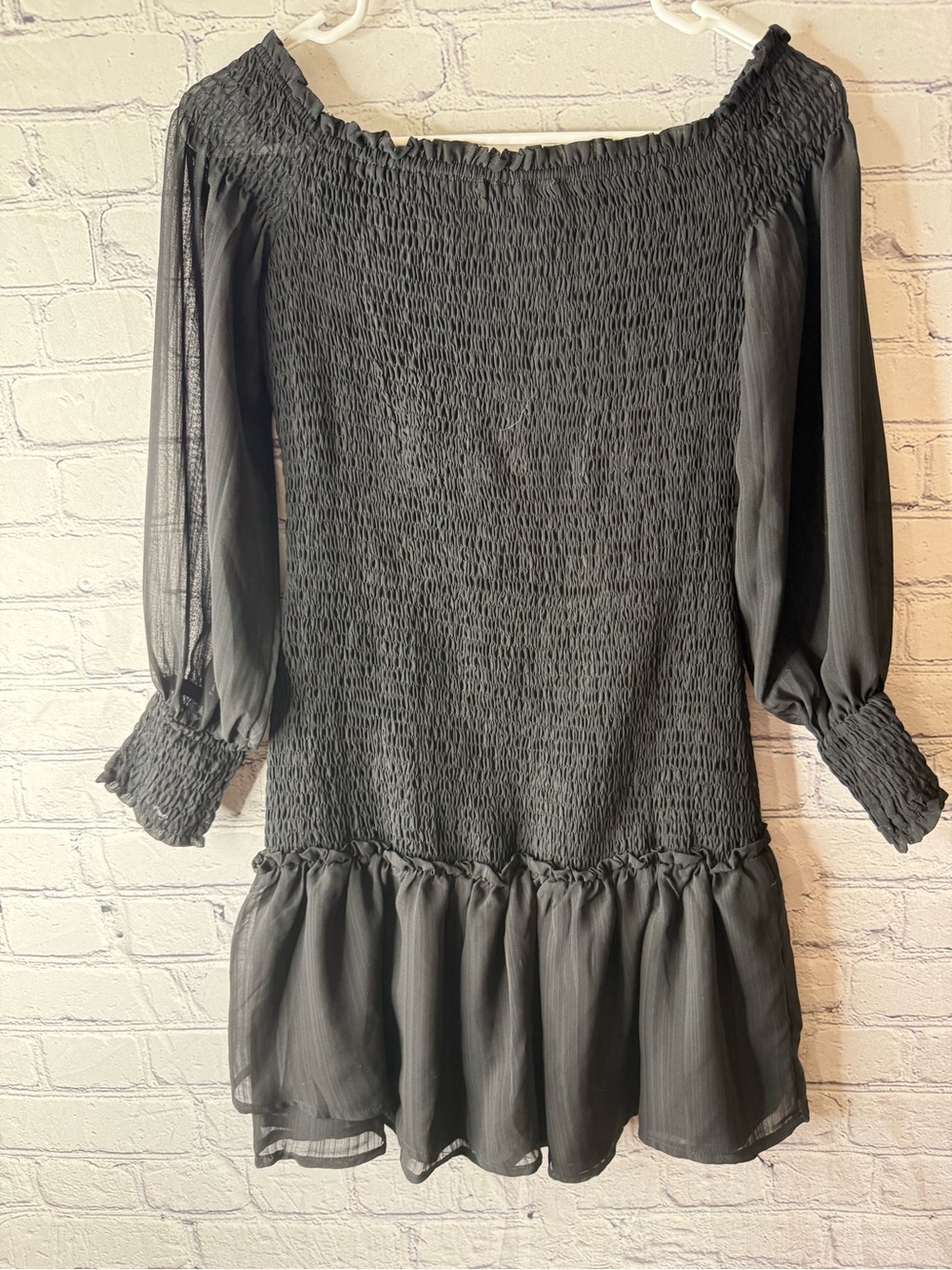 Storia Smocked Off-Shoulder Black Women's mini dress size small